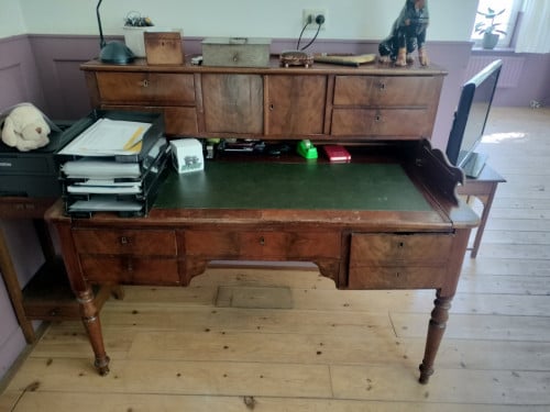 Antieke mahonie bureau