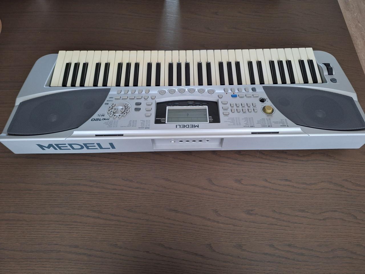 Keyboard Medeli  MC120