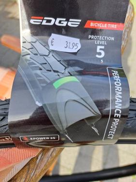 Fietsband 28 inch NIEUW