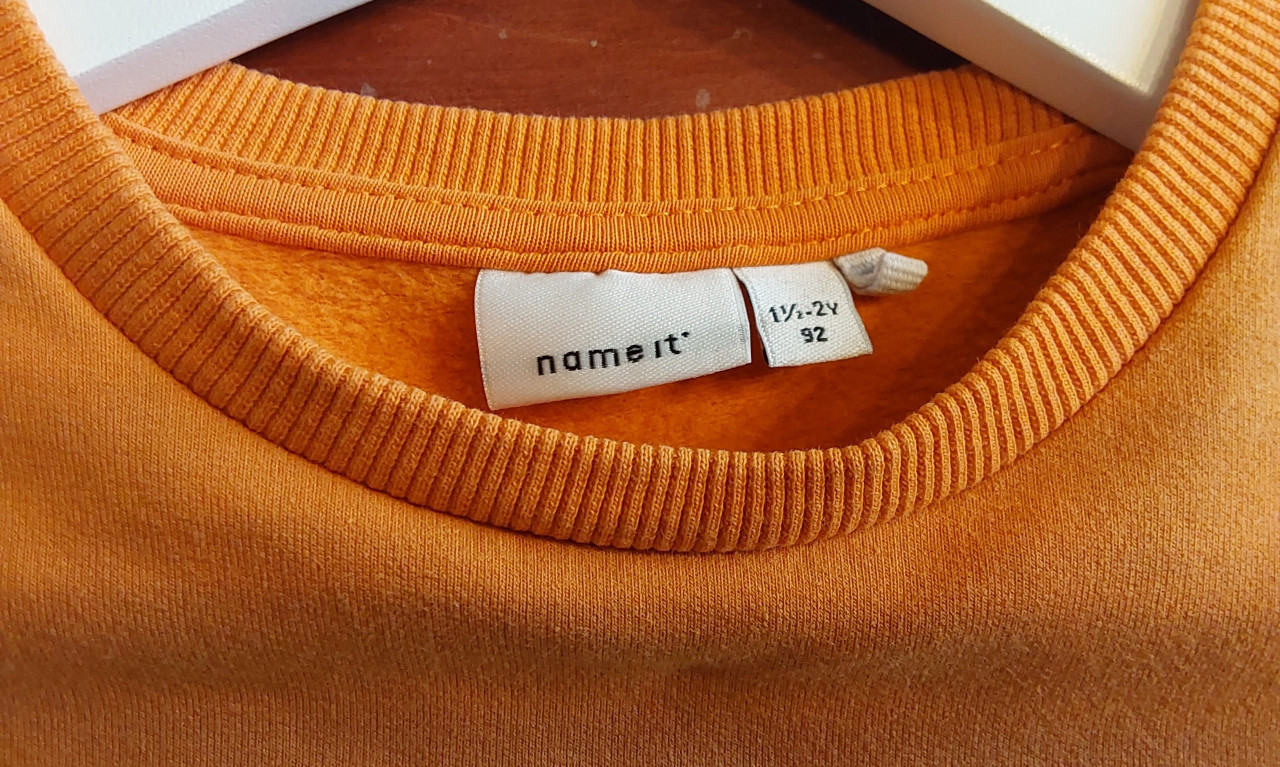 Oranje trui in maat 92 van het merk Name It