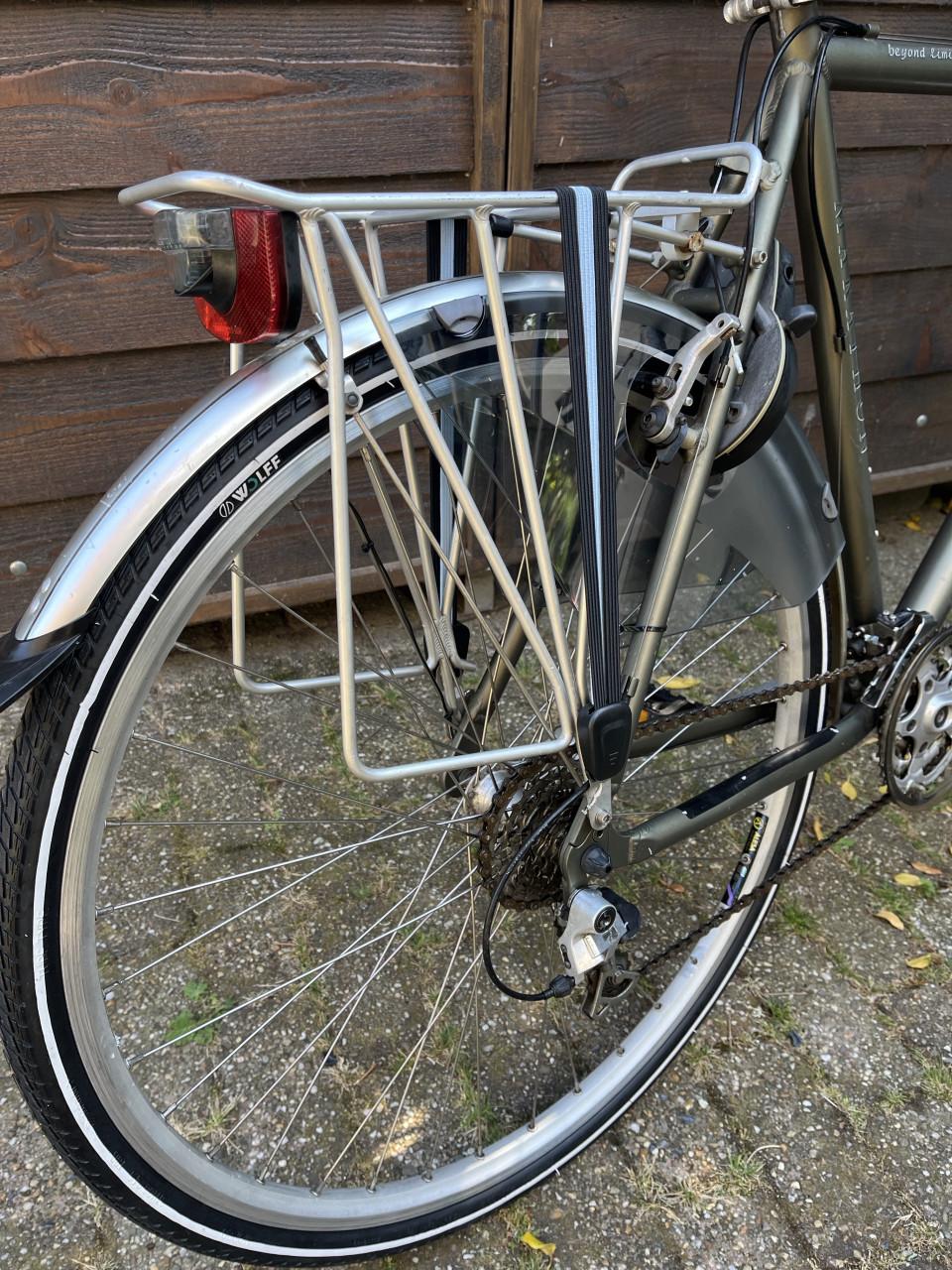 Herenfiets Sportfiets Sparta Marathon 21 versn. Velgrem, verlichting.