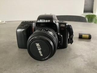 Nikon F50 analoge spiegelreflex camera