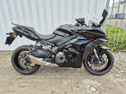 Suzuki GSX-S1000GT uit 2022, sportieve toermotor abs/tcs/cruise/quickshift