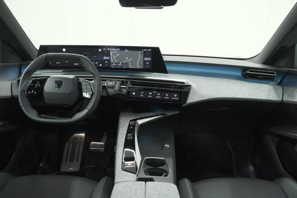 Peugeot 3008 1.2 hybrid 145 gt | camera | adaptieve cruise control | elektr