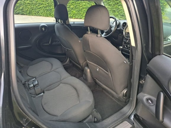 Te koop Mini Countryman van bouwjaar 2010   (€. 7.000,-- ZO MEENEEMPRIJS)