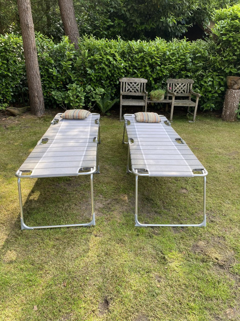 Te koop 2 x ligbedden Dukdalf Flamengo super