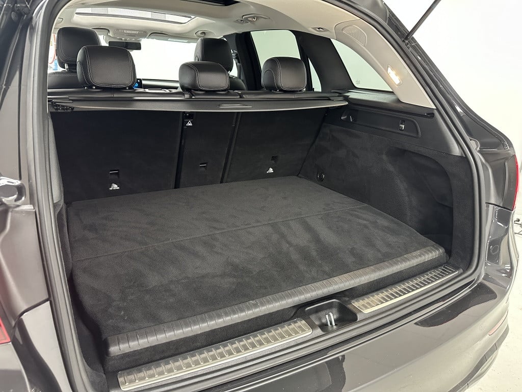 Mercedes-Benz Glc 300e 4m. amg premium plus | luchtvering | burmester | hea