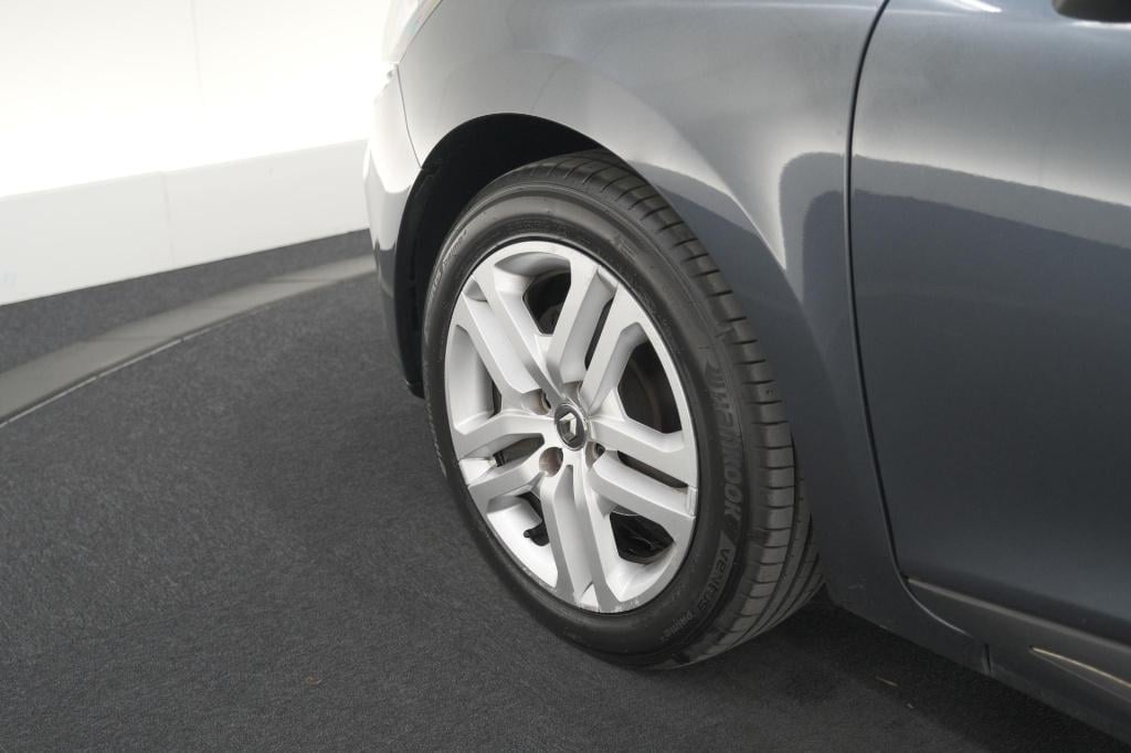 Renault Clio tce 90 zen | navigatie | parkeersensoren | climate control