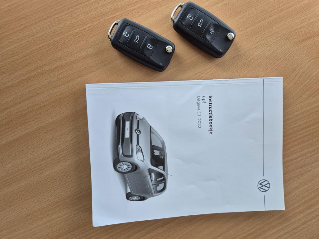 Volkswagen UP! 1.0 | lane assist | airco | bluetooth | dab | elektr. ramen