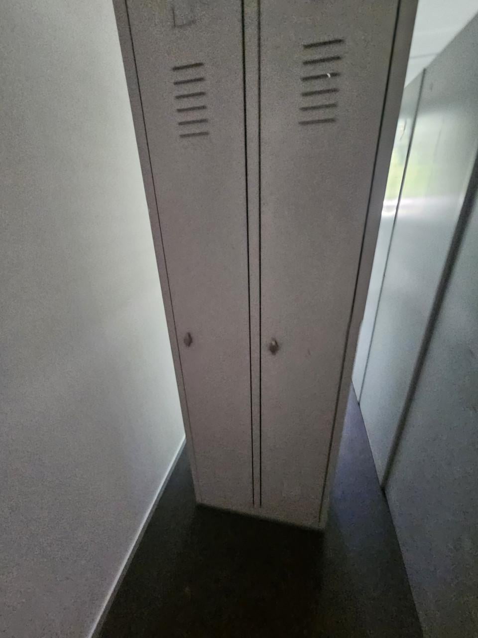Metalen lockerkasten – laatste partij op=op