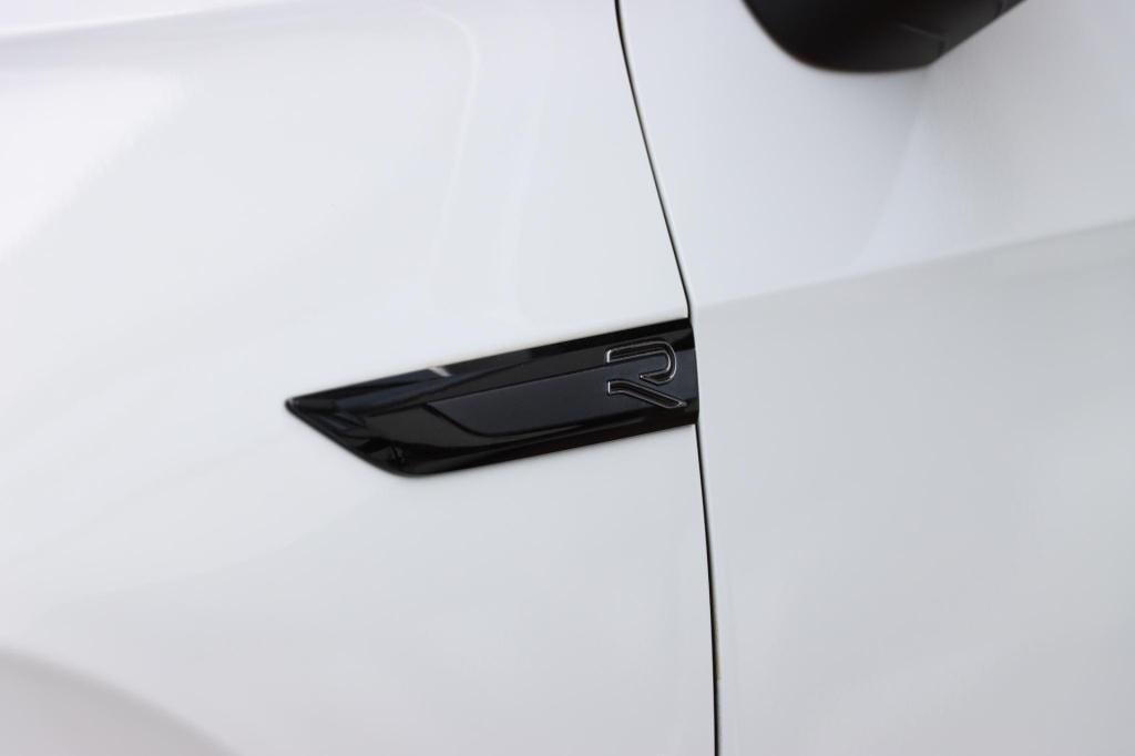 Volkswagen Golf 1.5 etsi r-line dsg7 130pk