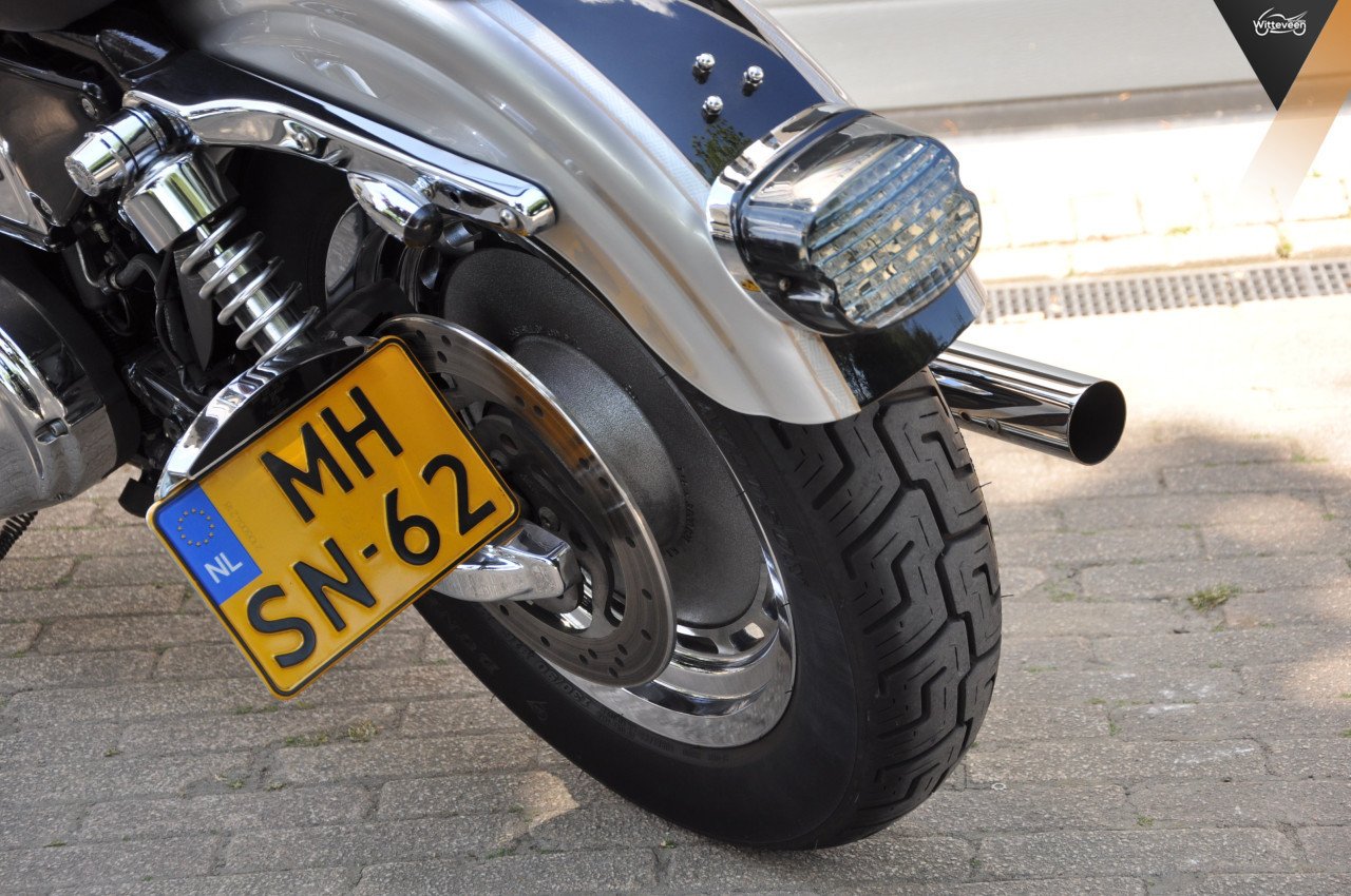 Harley-Davidson XL1200C Sportster Custom VERKOCHT