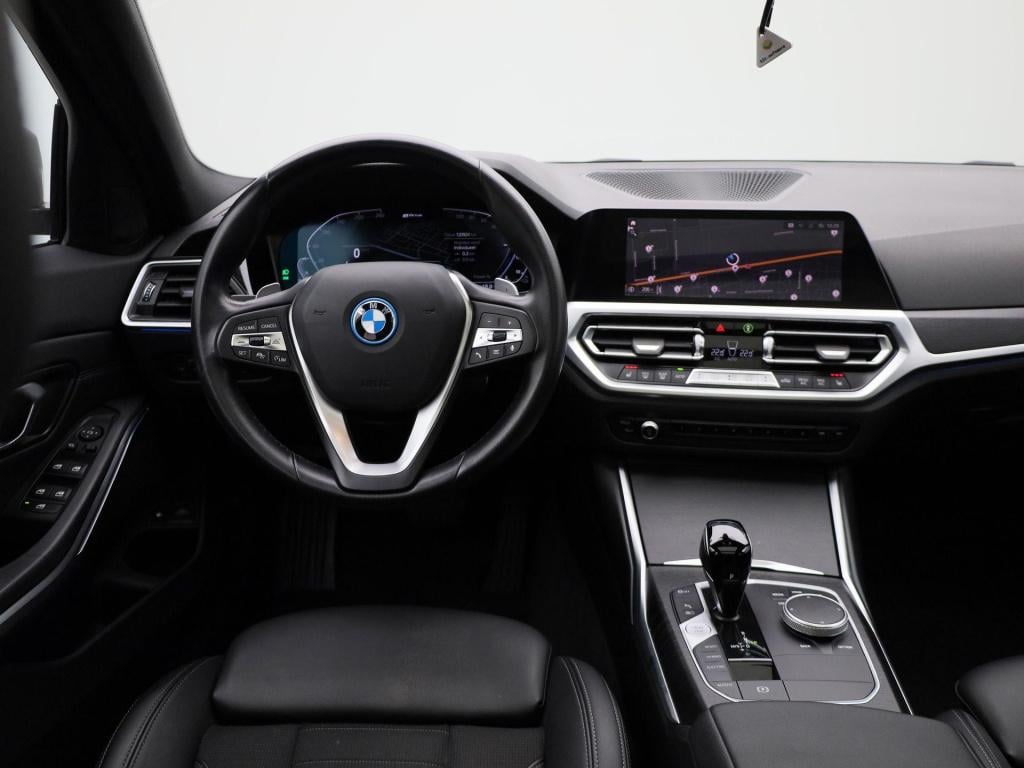 BMW 3-serie touring 320e business edition plus | automaat | lmv | navigatie