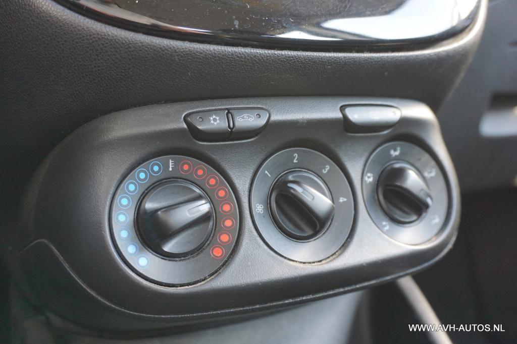 Opel Corsa 1.4 online edition