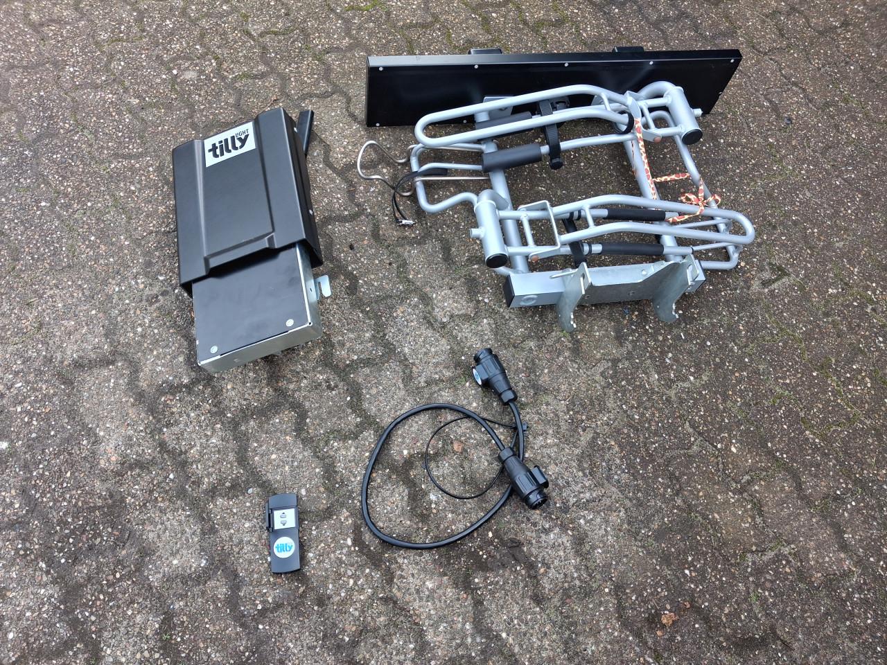 TILLY LIGHT FIETSDRAGER MET LIFT