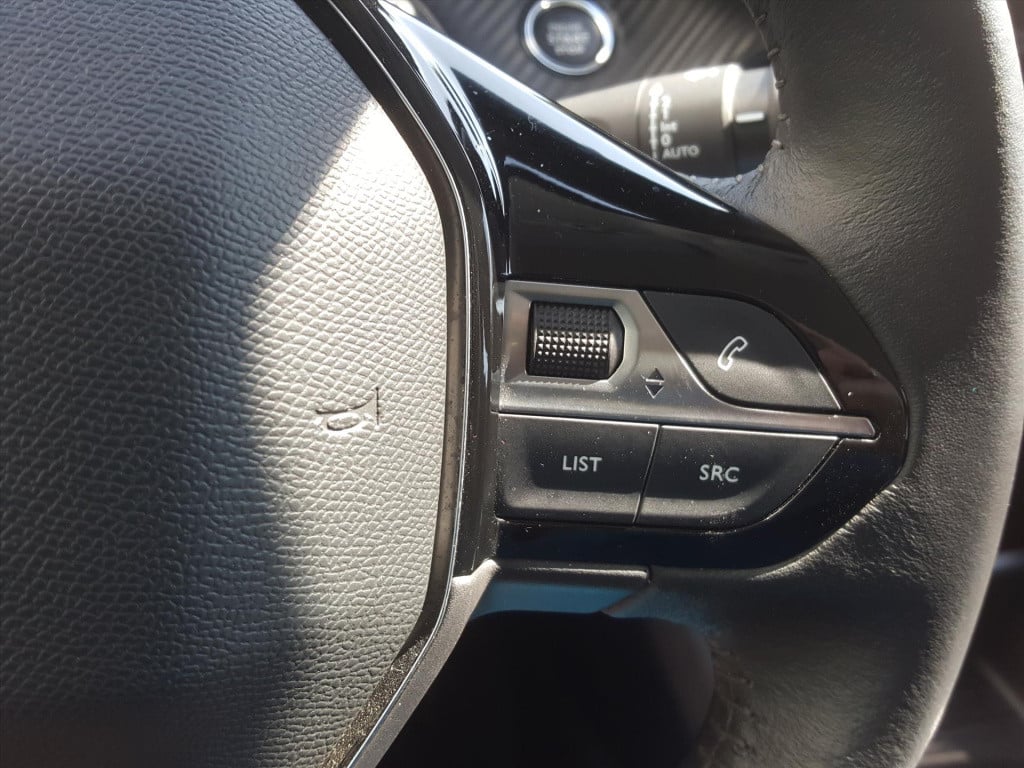 Peugeot 208 active pack 50kwh 136pk 1-fase 12% bijtelling cruise & climate 