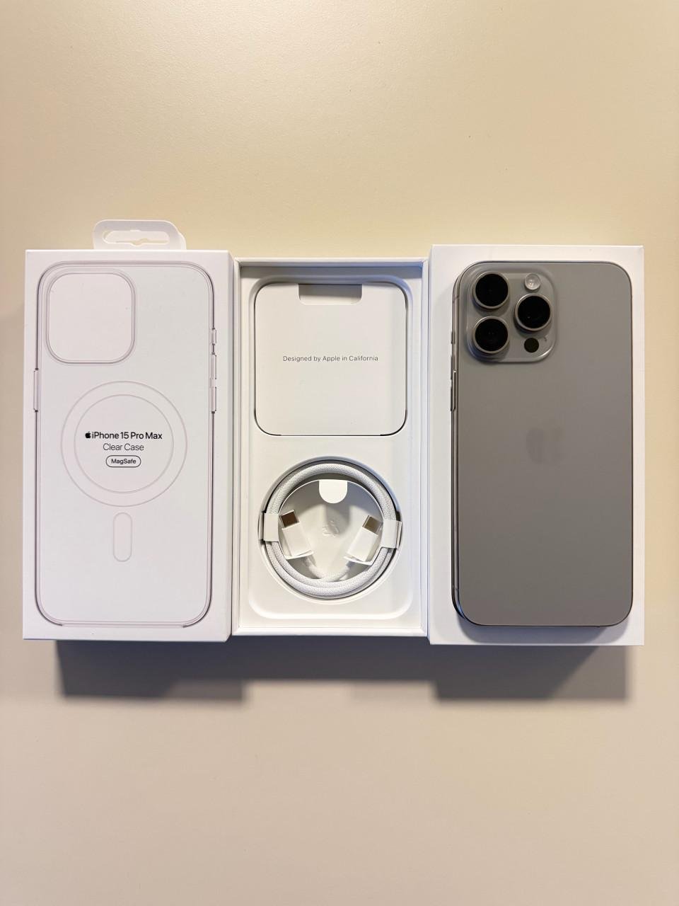 IPhone 15 Pro Max 256 GB | Ongebruikte Oplader en Clear Case