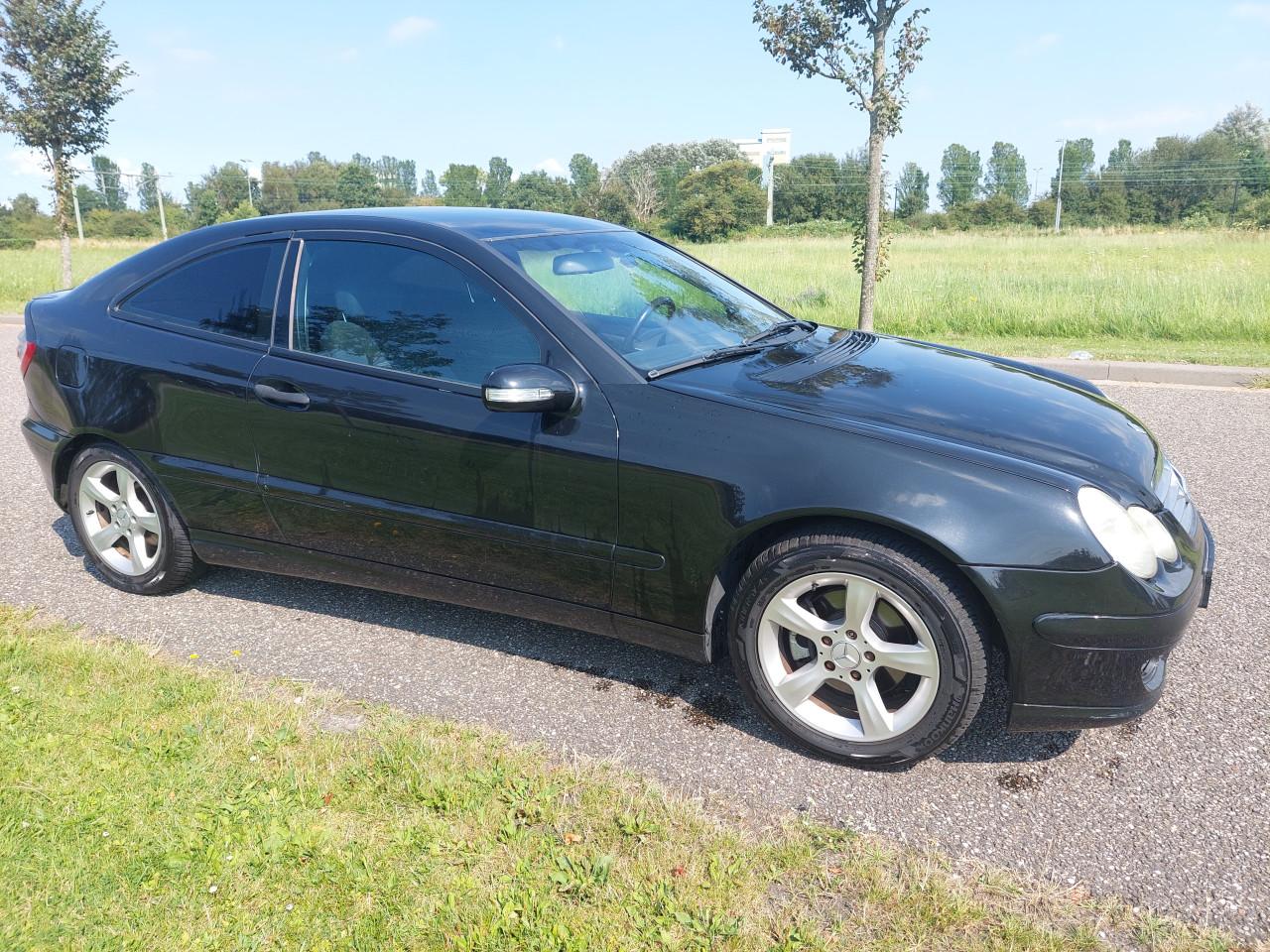 Te koop mooie Mercedes c200 sport coupe diesel