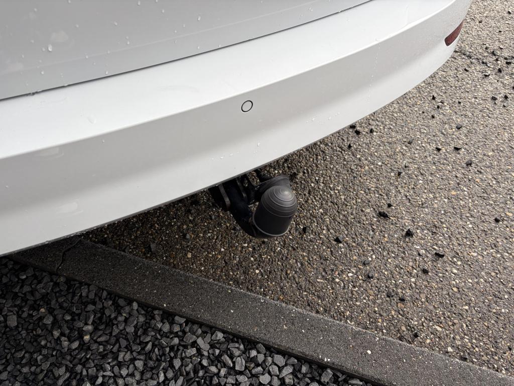 Skoda Fabia combi 1.0 tsi ambition business | navi | trekhaak | airco!