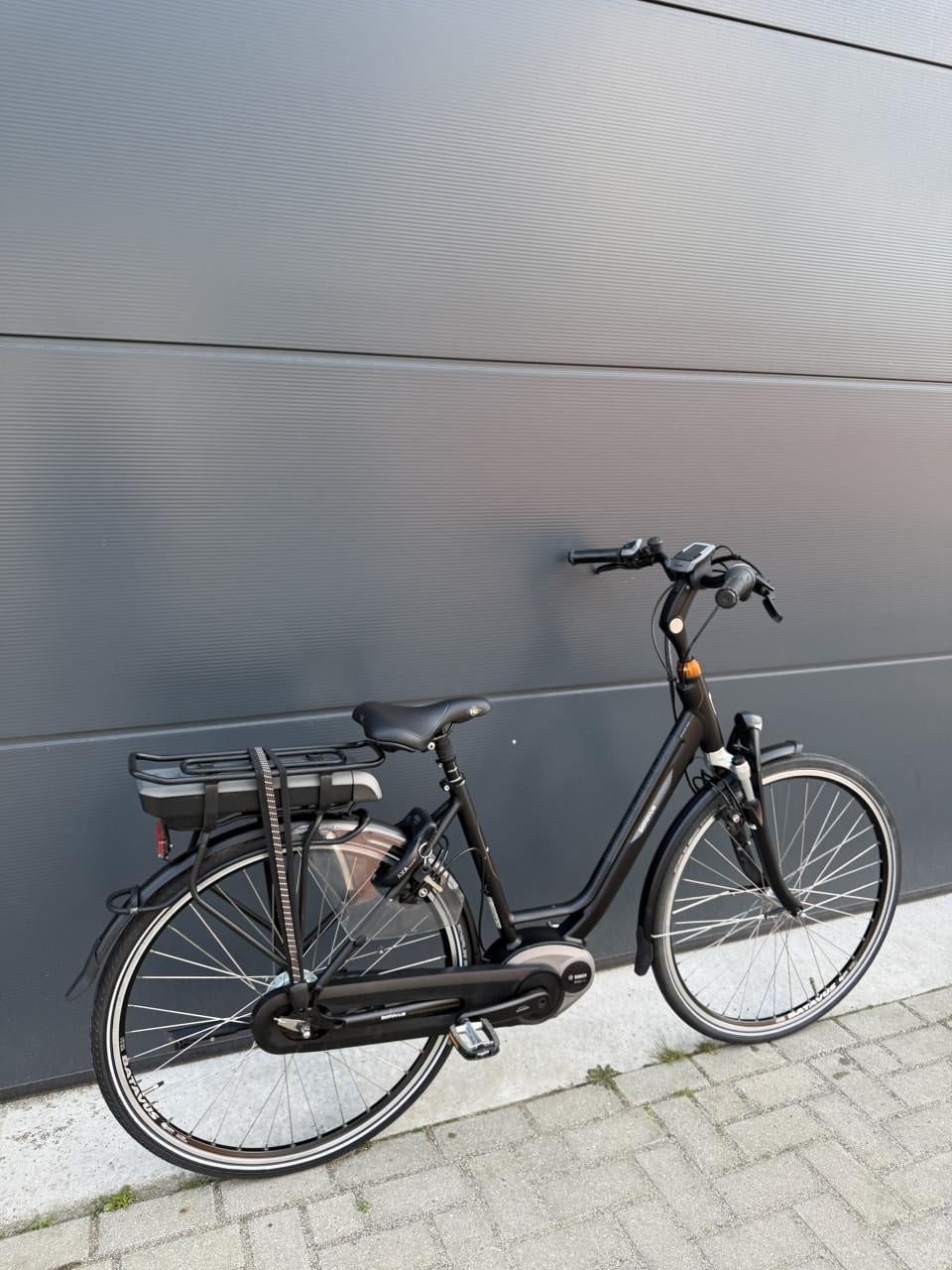 Batavus Wayz middenmotor elektrische fiets 400WH