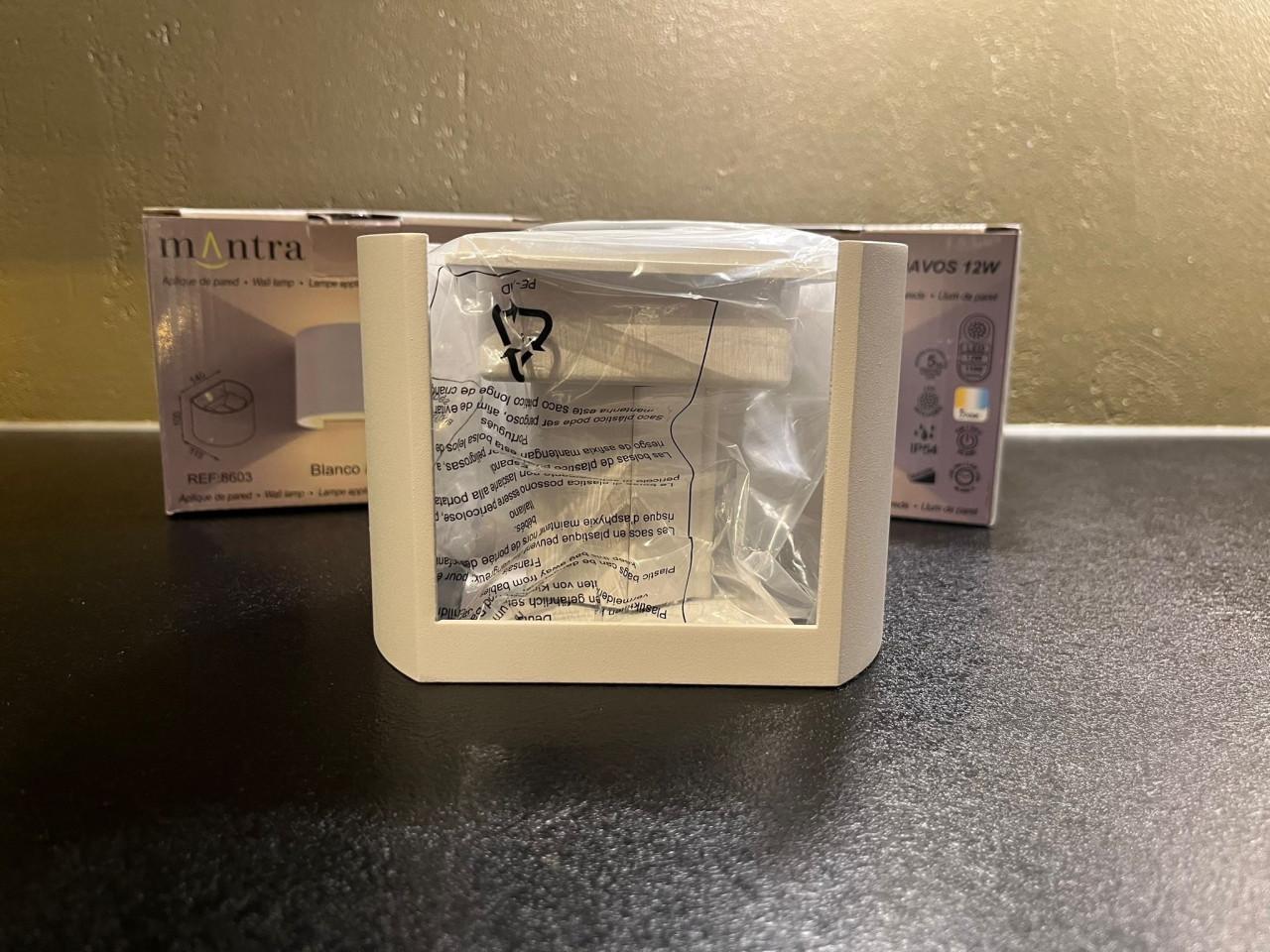 2x buitenlamp wit nieuw