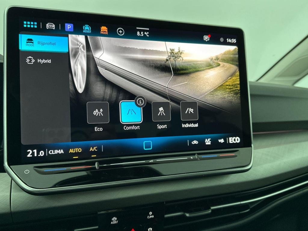 Volkswagen Golf golf life edition 204 pk plug in hybride