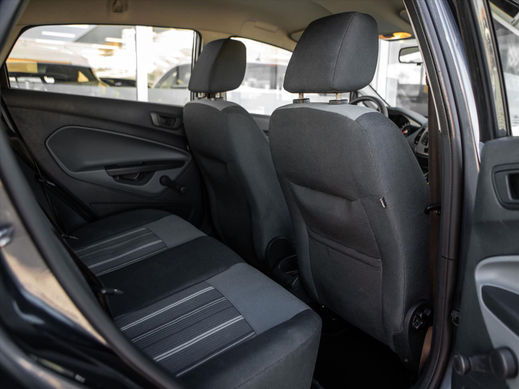 Ford Fiesta 1.25 60pk 5d | airco | elek. ramen en spiegels