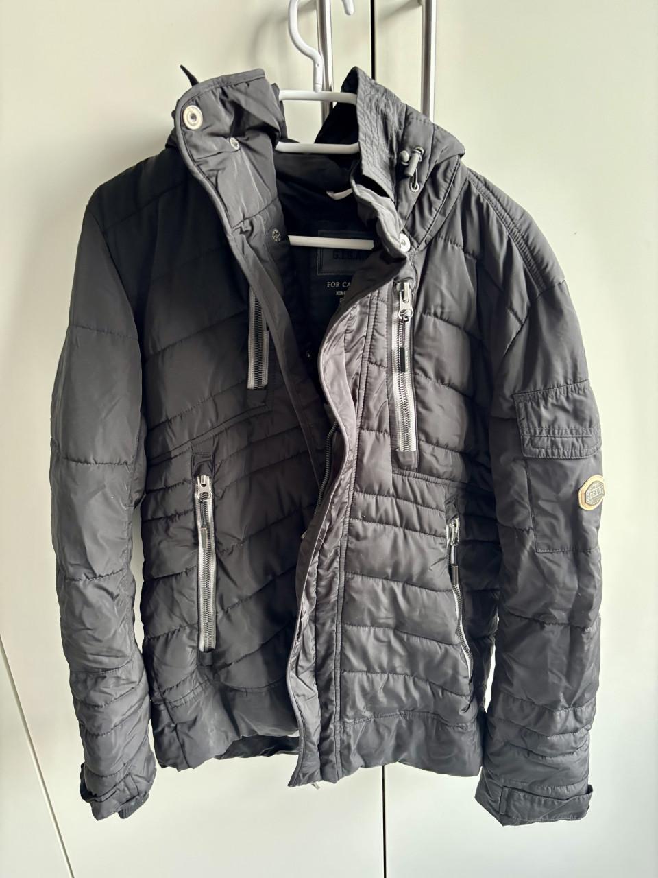 Te koop diverse heren of jongensjassen in zeer goede staat