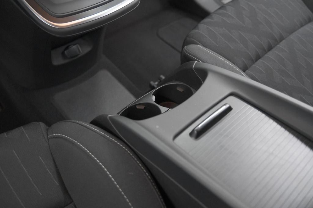 Renault Scenic tce 140 edc limited | camera | stoelverwarming | navigatie |