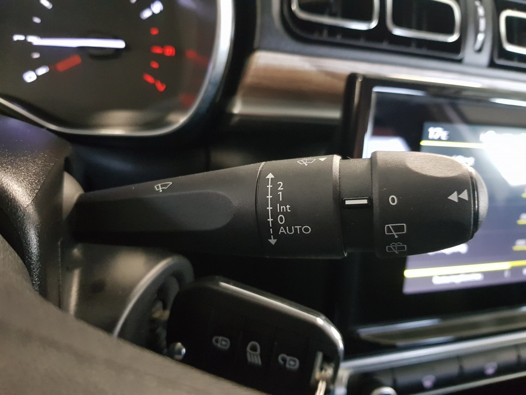 Citroen C3 shine 110 pk
