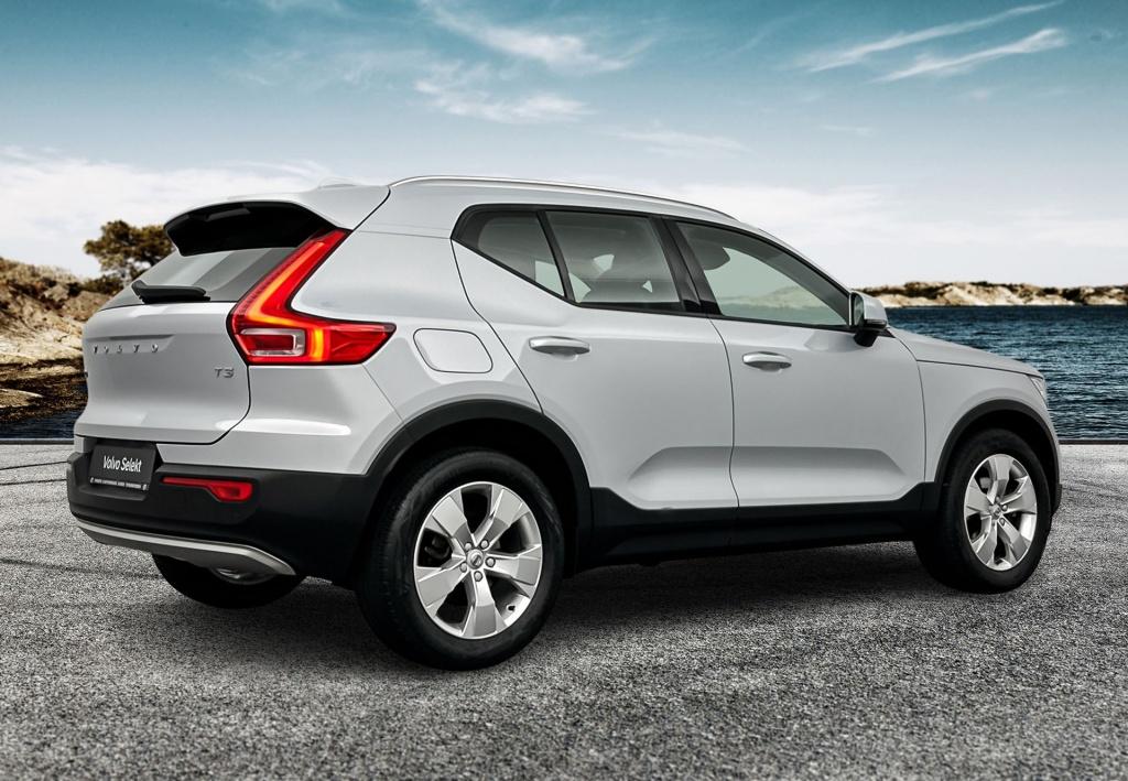 Volvo XC40 t3 163pk aut8 momentum pro| trekhaak| camera| climate| cruise co