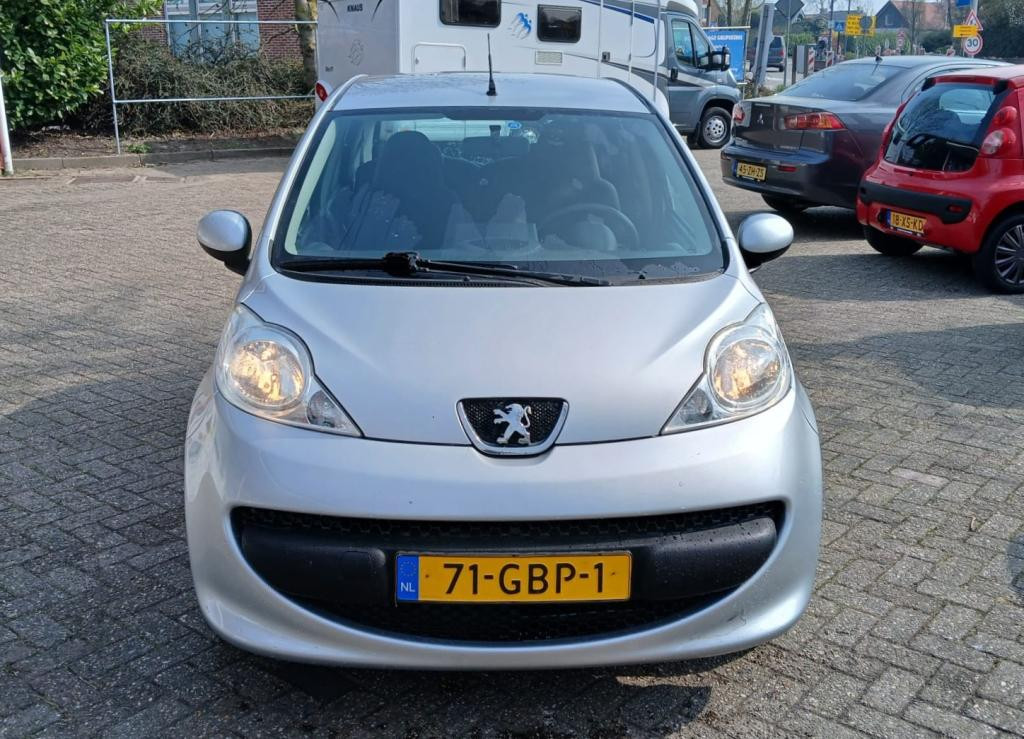 Peugeot 107 xr 1.0 | airco, carplay, beurt, jaar apk, 3 maanden garantie