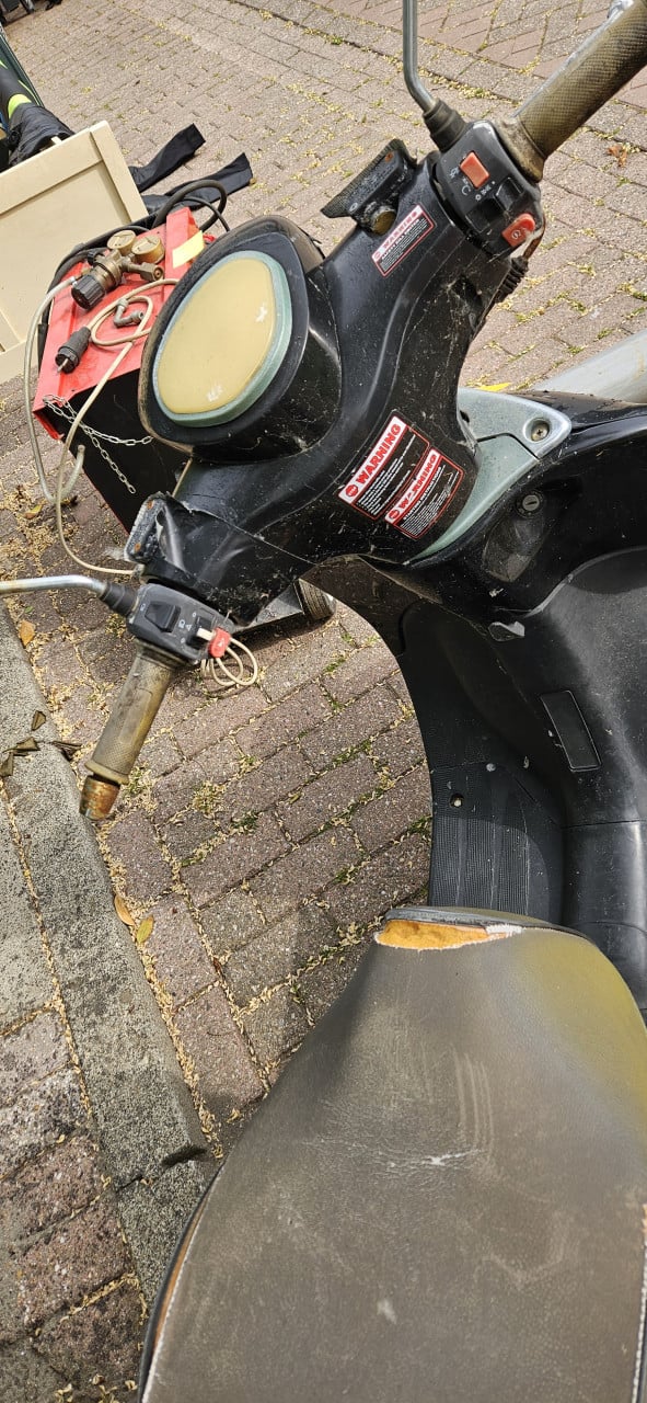 Retro scooter opknappertje