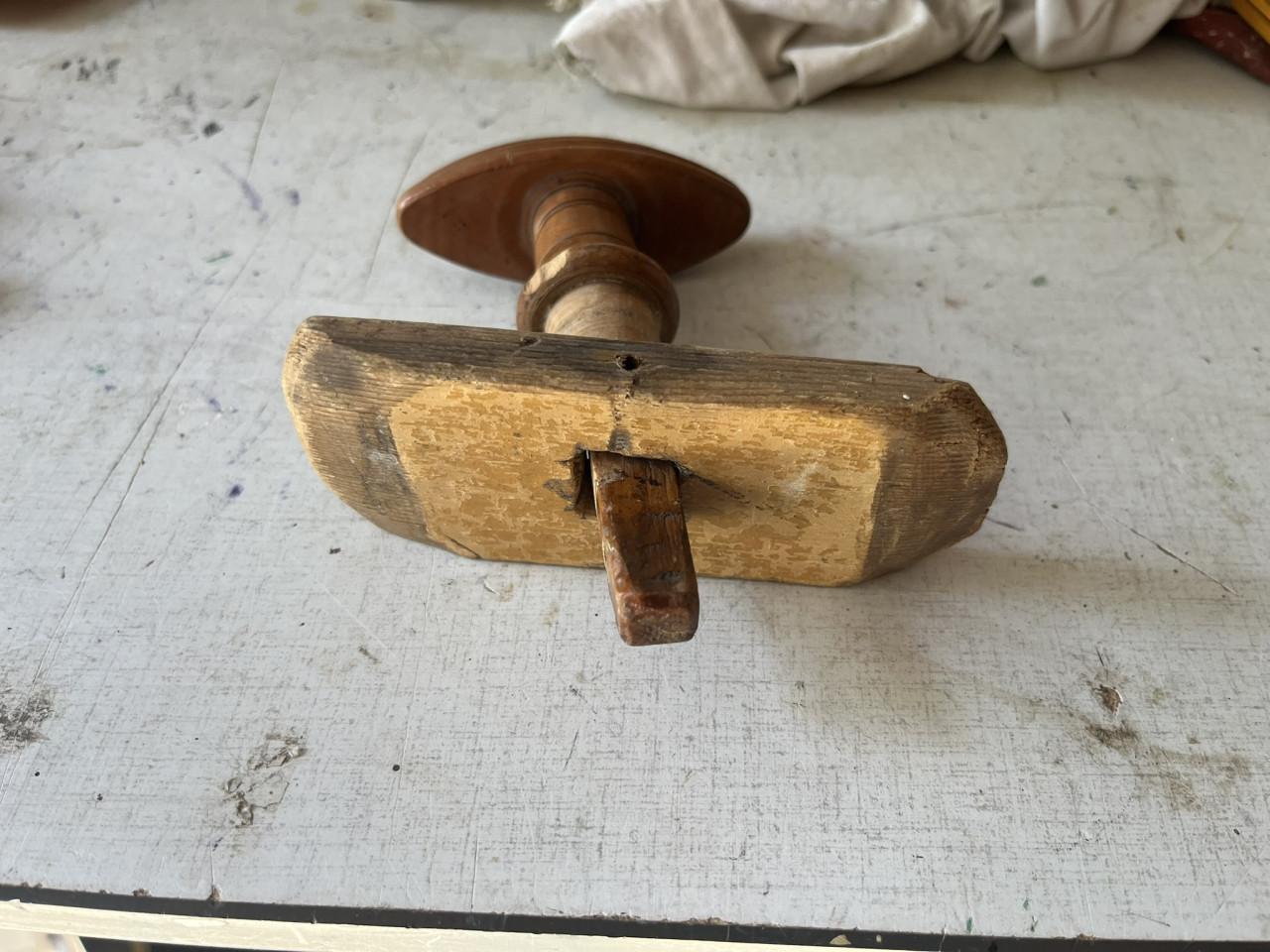 Houten ovale deurkruk