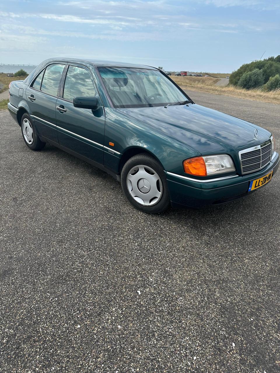 Mercedes Benz C-Klasse 2.0 C2000