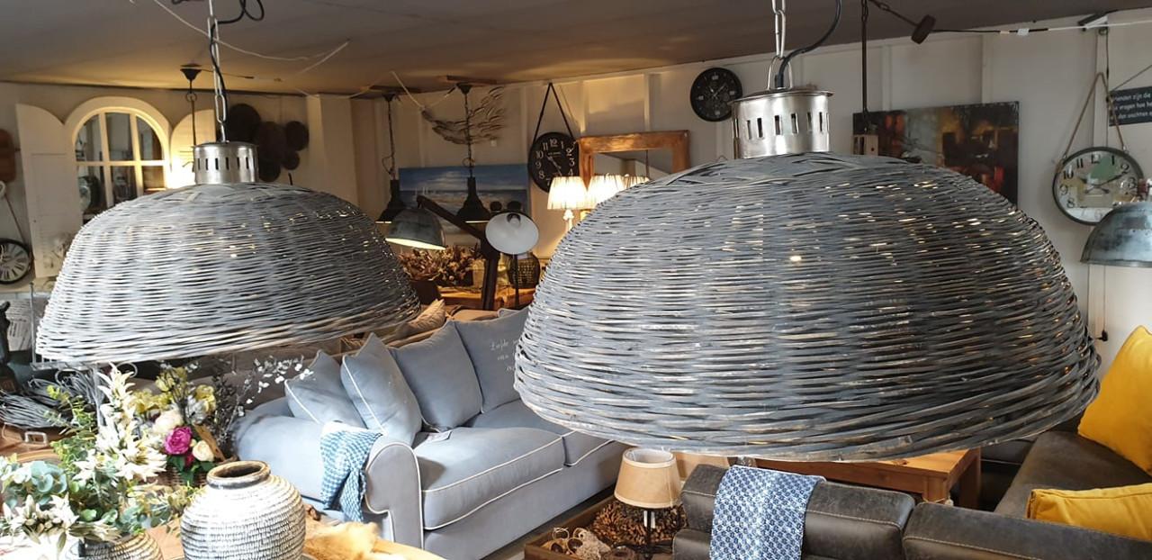 OOK STOER EN SOBER DECO BIJ 3Z FACTORY IN ARNEMUIDEN KOM VRIJBLIJVEND