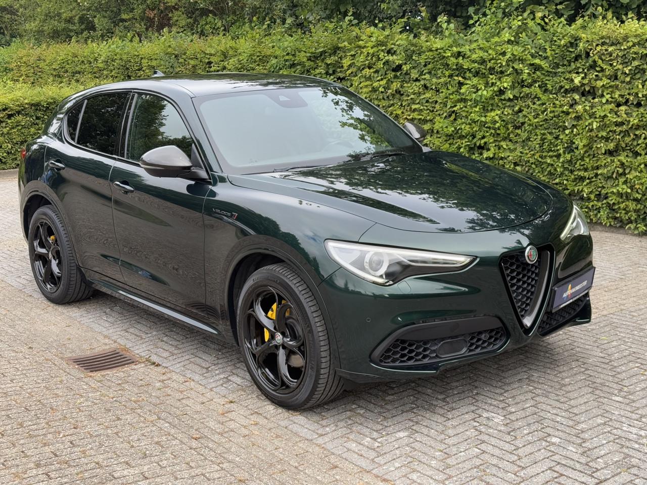 Alfa Romeo Stelvio - 2.0 Veloce Ti Q4 Luxe uitgerust Carbon 280PK Uniek