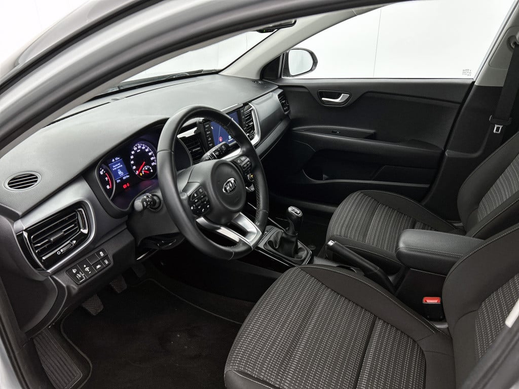 Kia Stonic 1.0 t-gdi dynamicline climate control | trekhaak