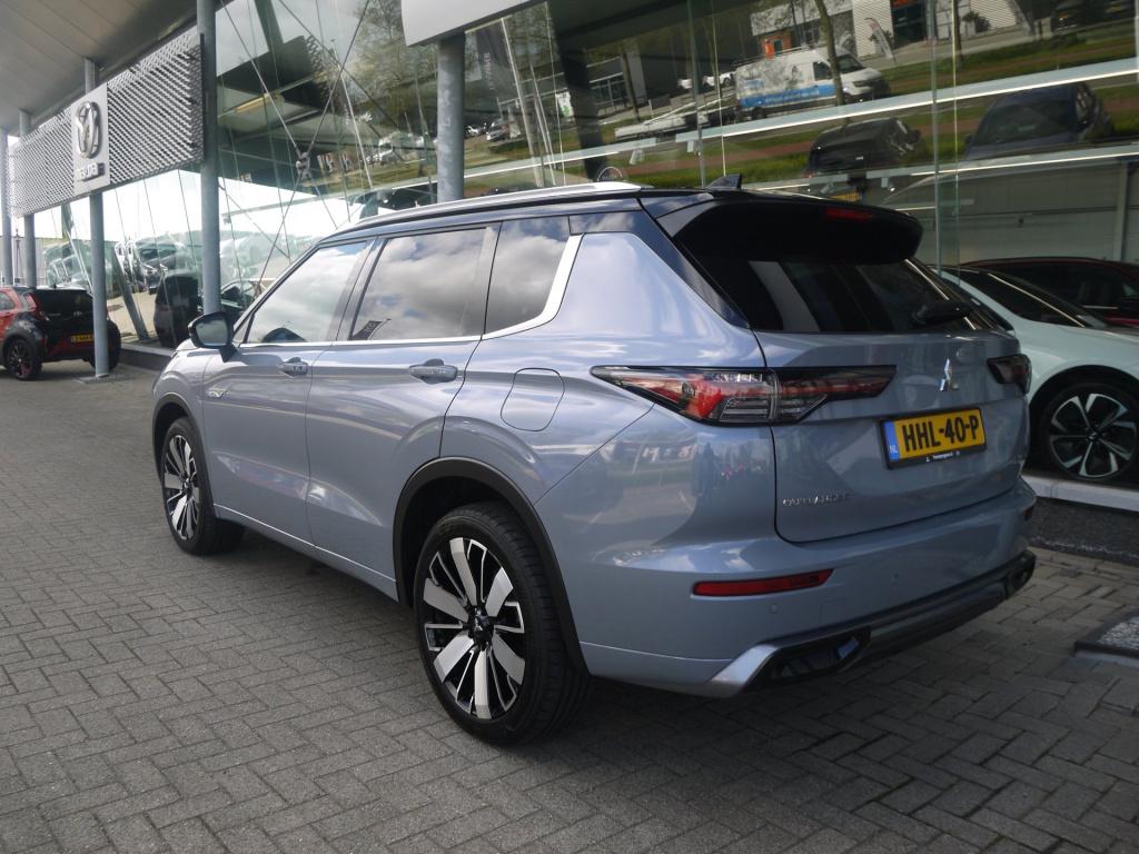 Mitsubishi Outlander 2.4 phev instyle+