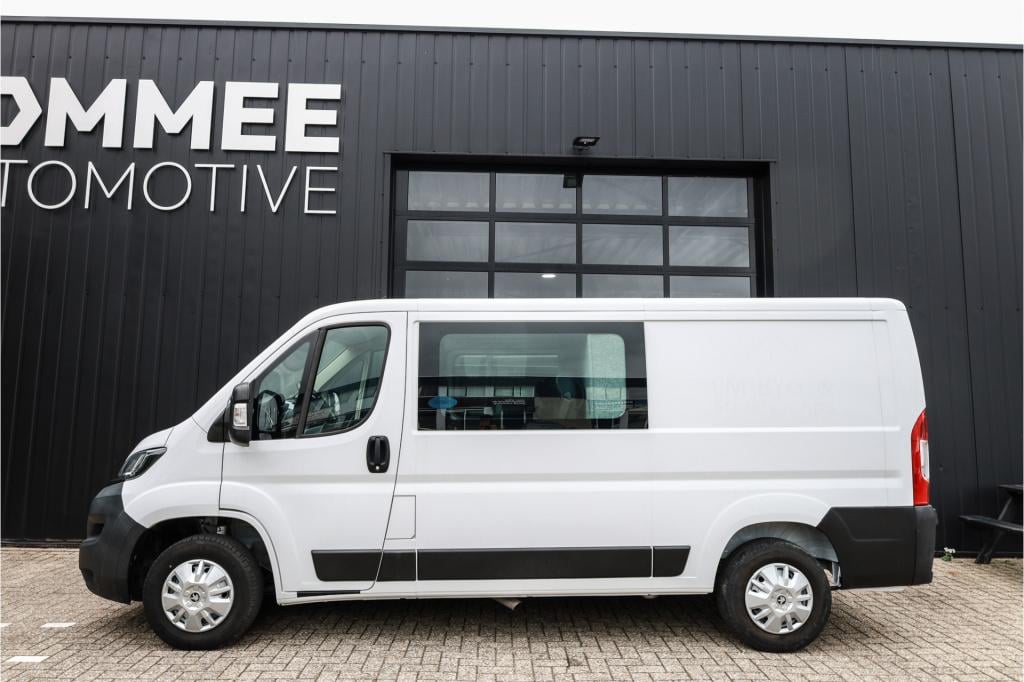 Peugeot Boxer 2.2 bluehdi 165 l2h1 dubb cab. 7 zits i nav i cam