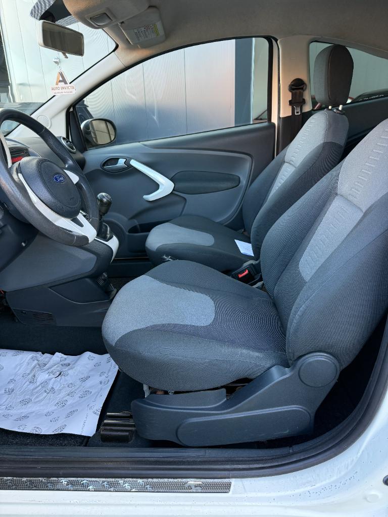 Ford KA 1.2 titanium - airco - 1e eigenaar