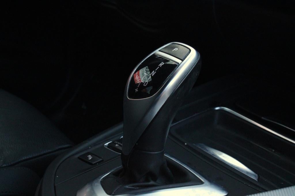 BMW 3-serie touring 328i high executive full options