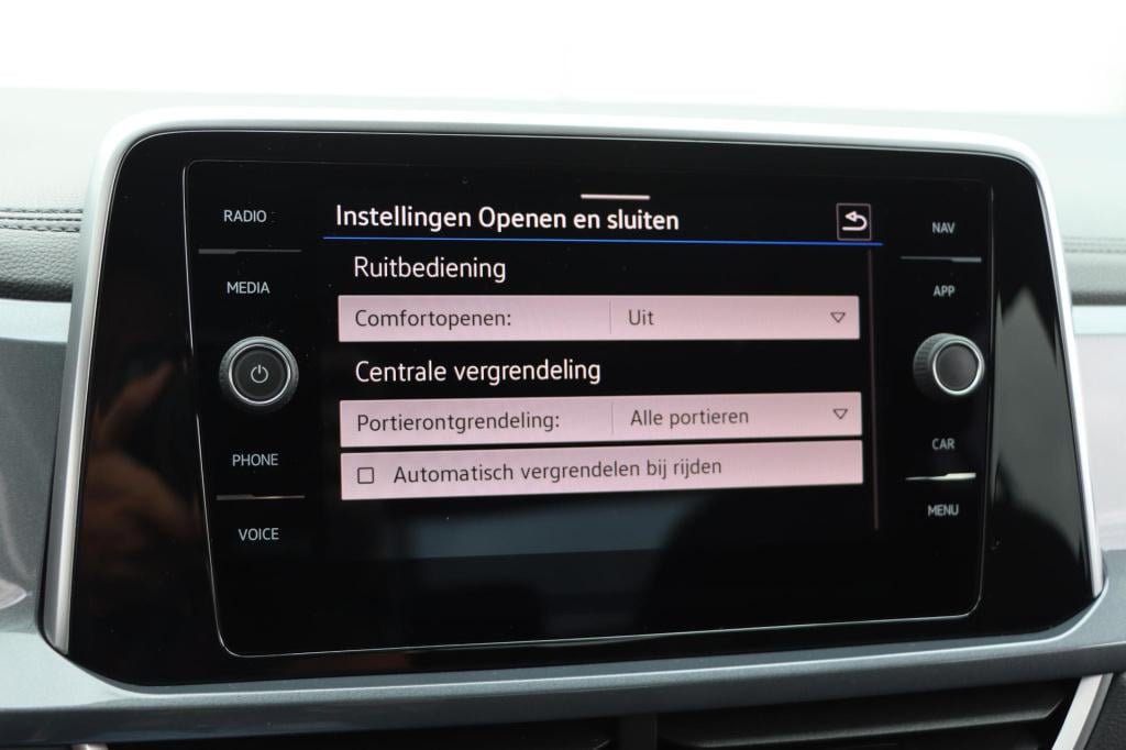 Volkswagen T-roc 1.5 tsi style 150pk dsg7