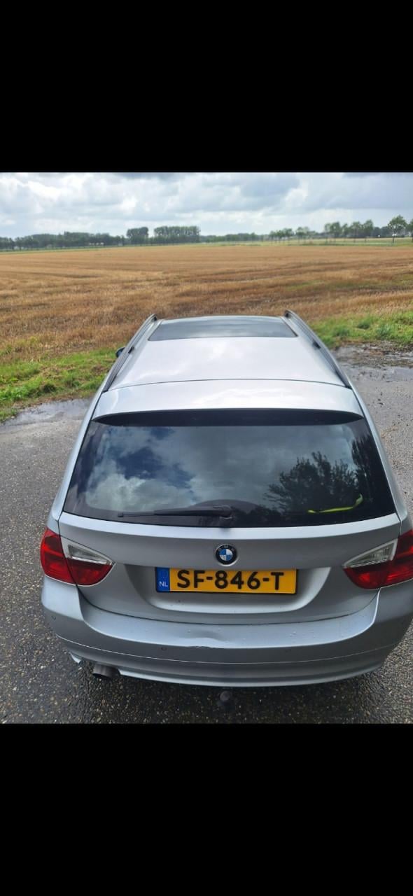 Bmw 320 i  in goede staat