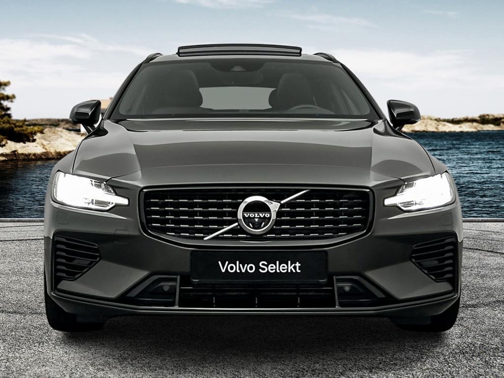 Volvo V60 t6 340pk recharge r-design| pano| b&w sound| adap.cruise| 360cam