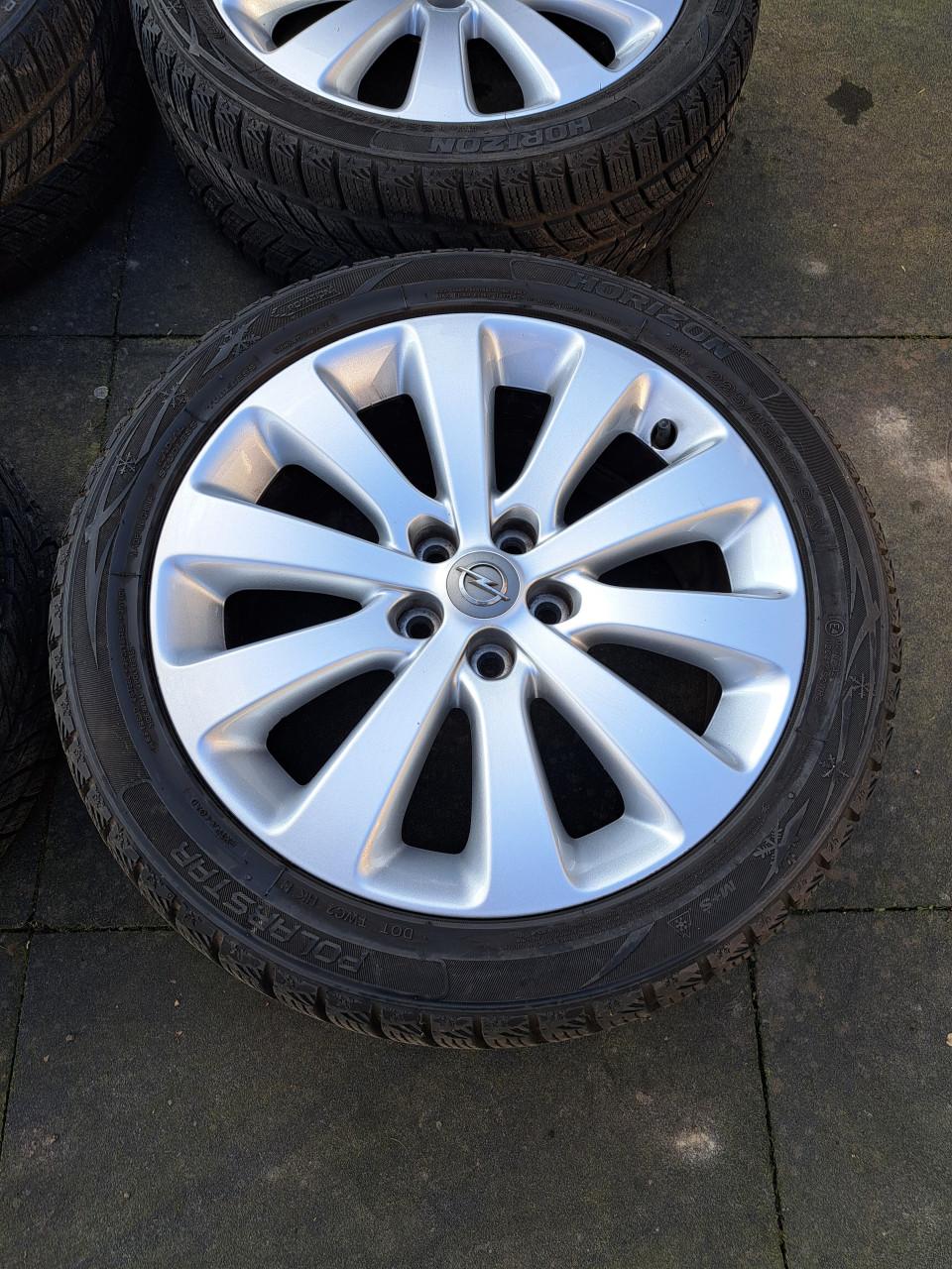 Originele velgen 17" + winterbanden Opel Astra J