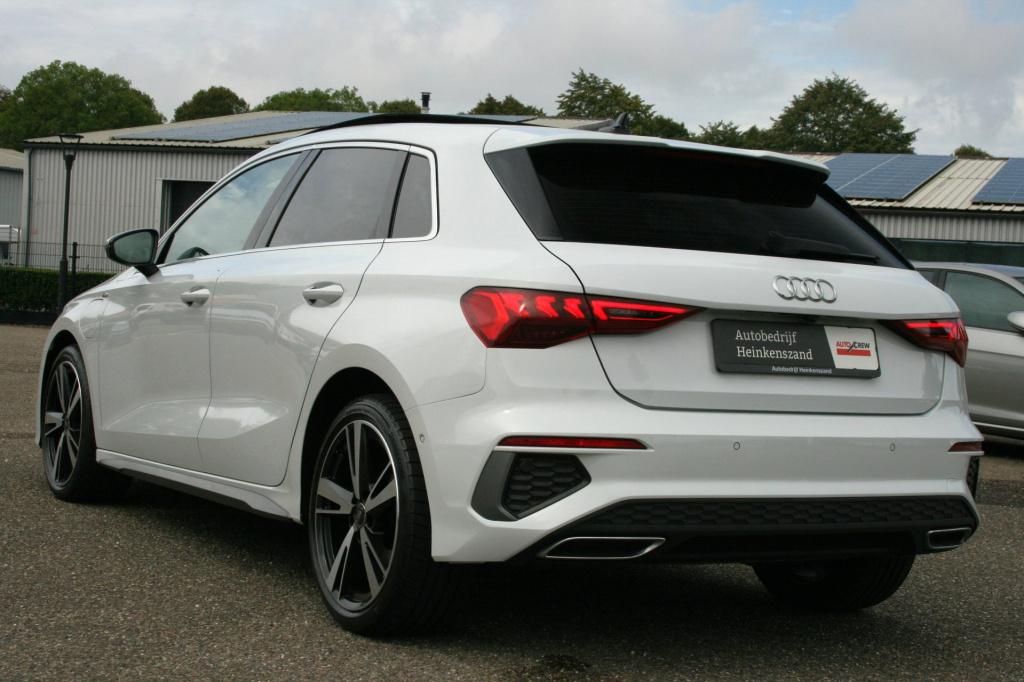 Audi A3 sportback 40 tfsi e s-line / pano / leer / matrix / camera / b&o