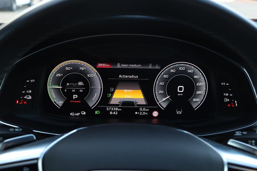 Audi A6 avant 50 tfsi e quattro s edition competition 300pk s-tronic