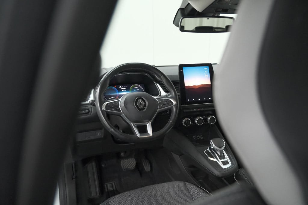 Renault Captur 1.6 e-tech plug-in hybrid 160 intens | trekhaak | camera | a