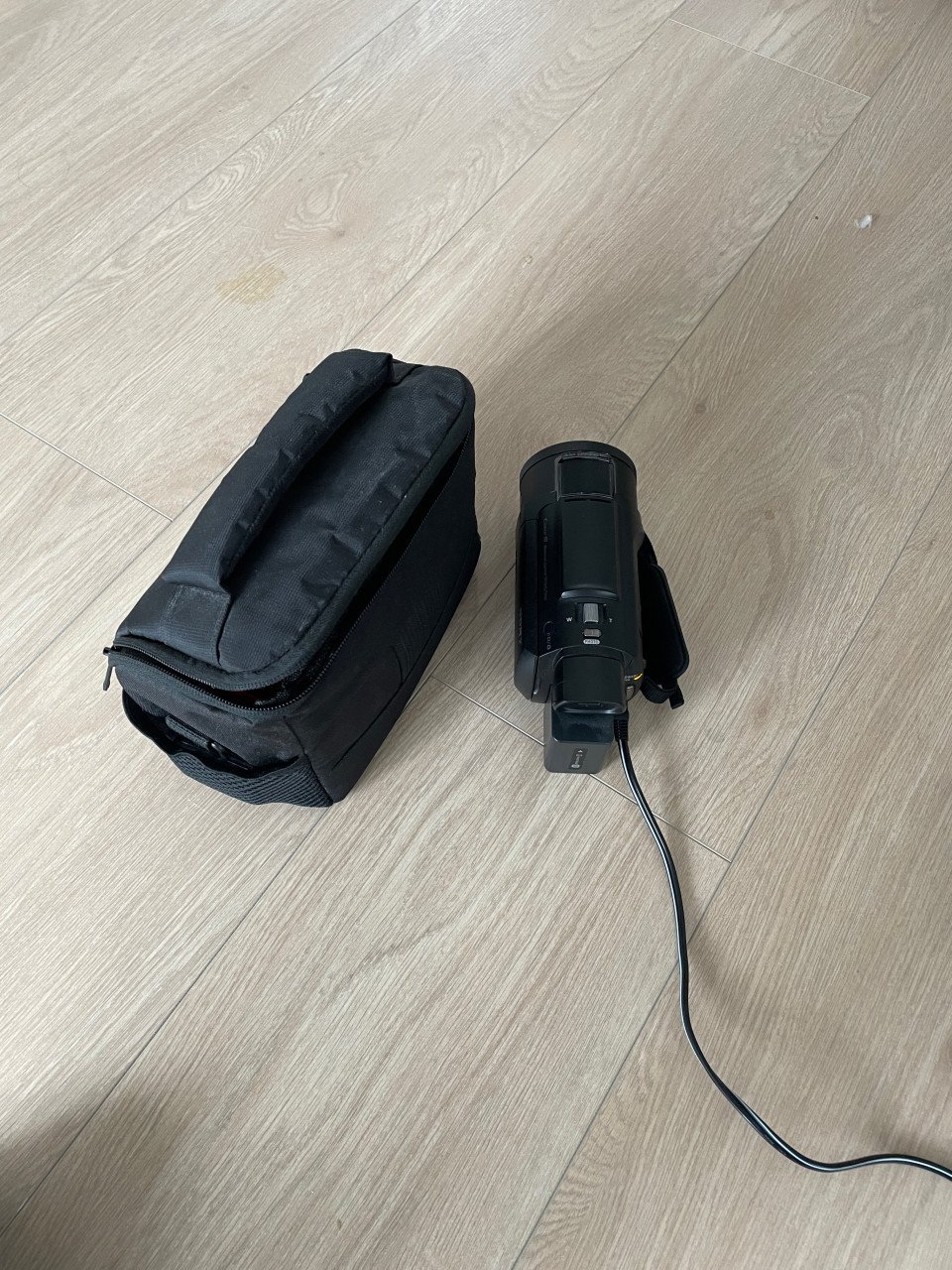 Sony FDR-AX53 4K Handycam – Filmstudio-kwaliteit in je hand! 🎥